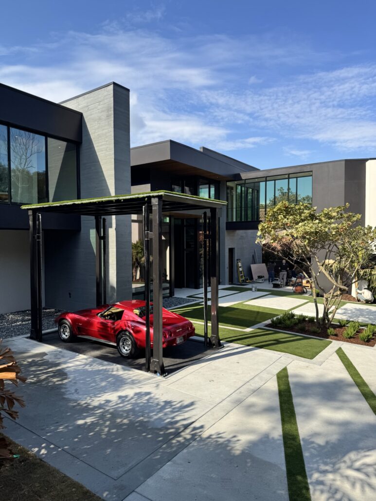 Outdoor Residential Car Lift
